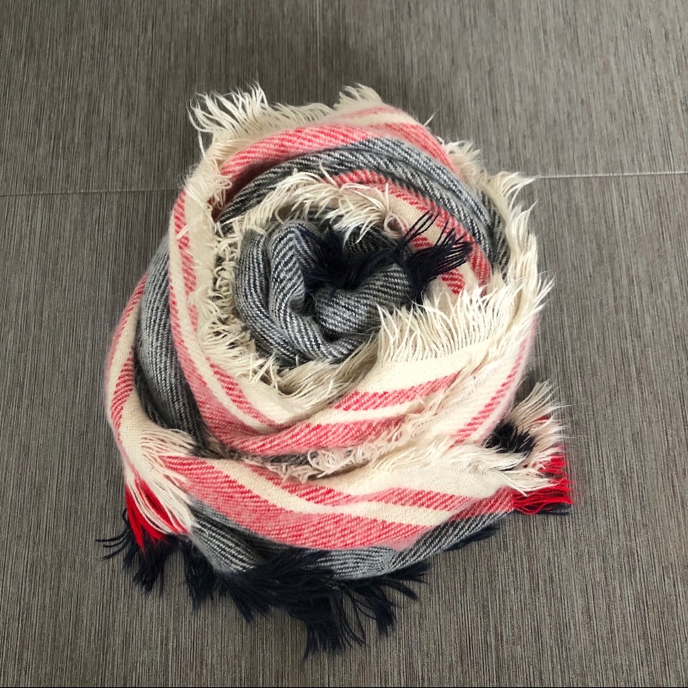 Scarf - Picture 2 of 3